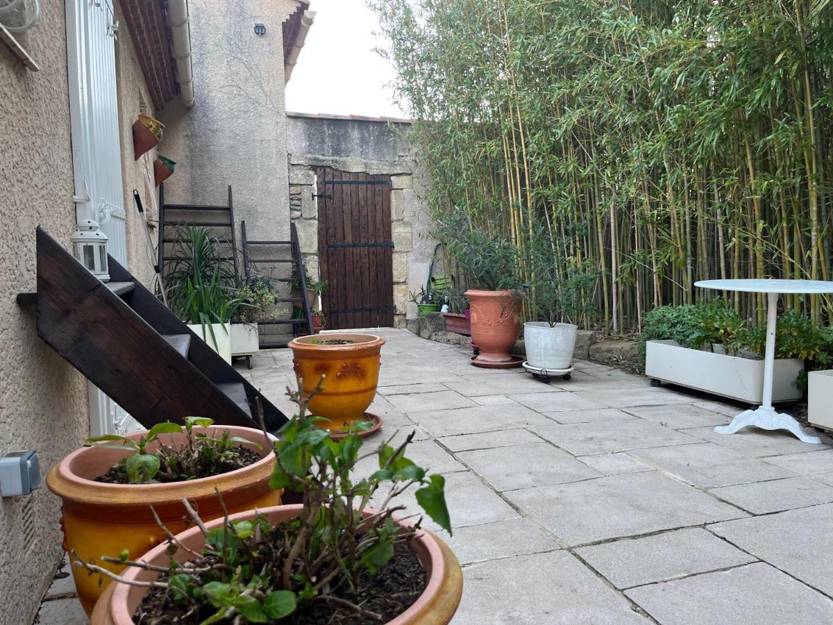 Villa Les Iris Sernhac Экстерьер фото