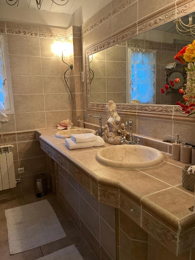 Villa Les Iris Sernhac Экстерьер фото